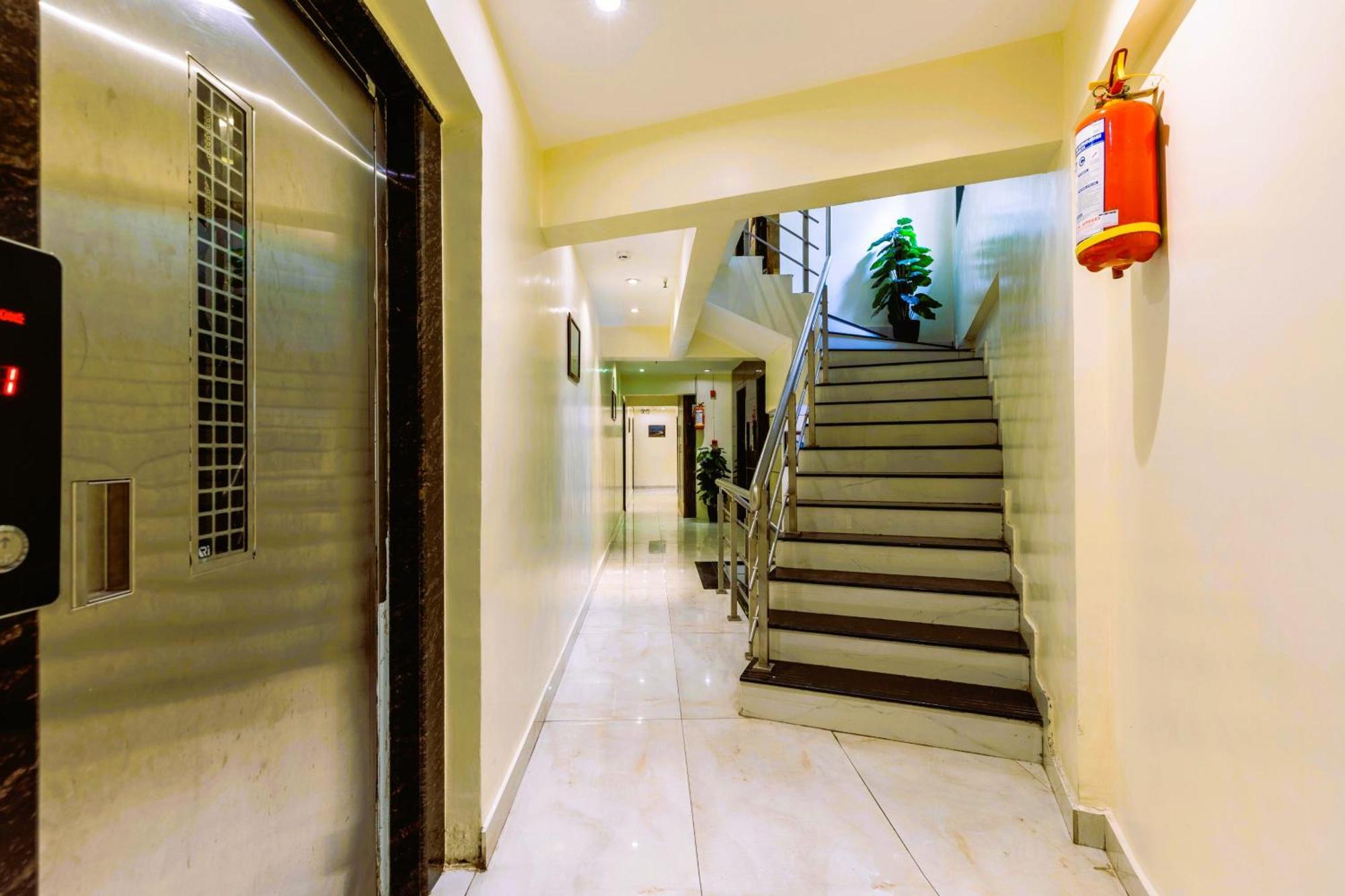 Hotel Ashyana - Near To Grant Road Station Mumbai — Photos 2